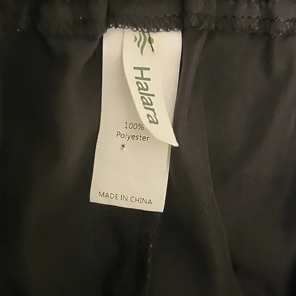 Halara Size Large Black Joggers With Cargo Pockets - Picture 9 of 10